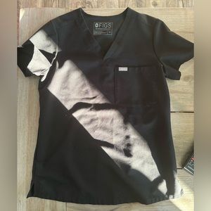 Figs Womens black Catarina one pocket scrub top size small